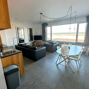 Zeezicht Majestic 1 Ostende